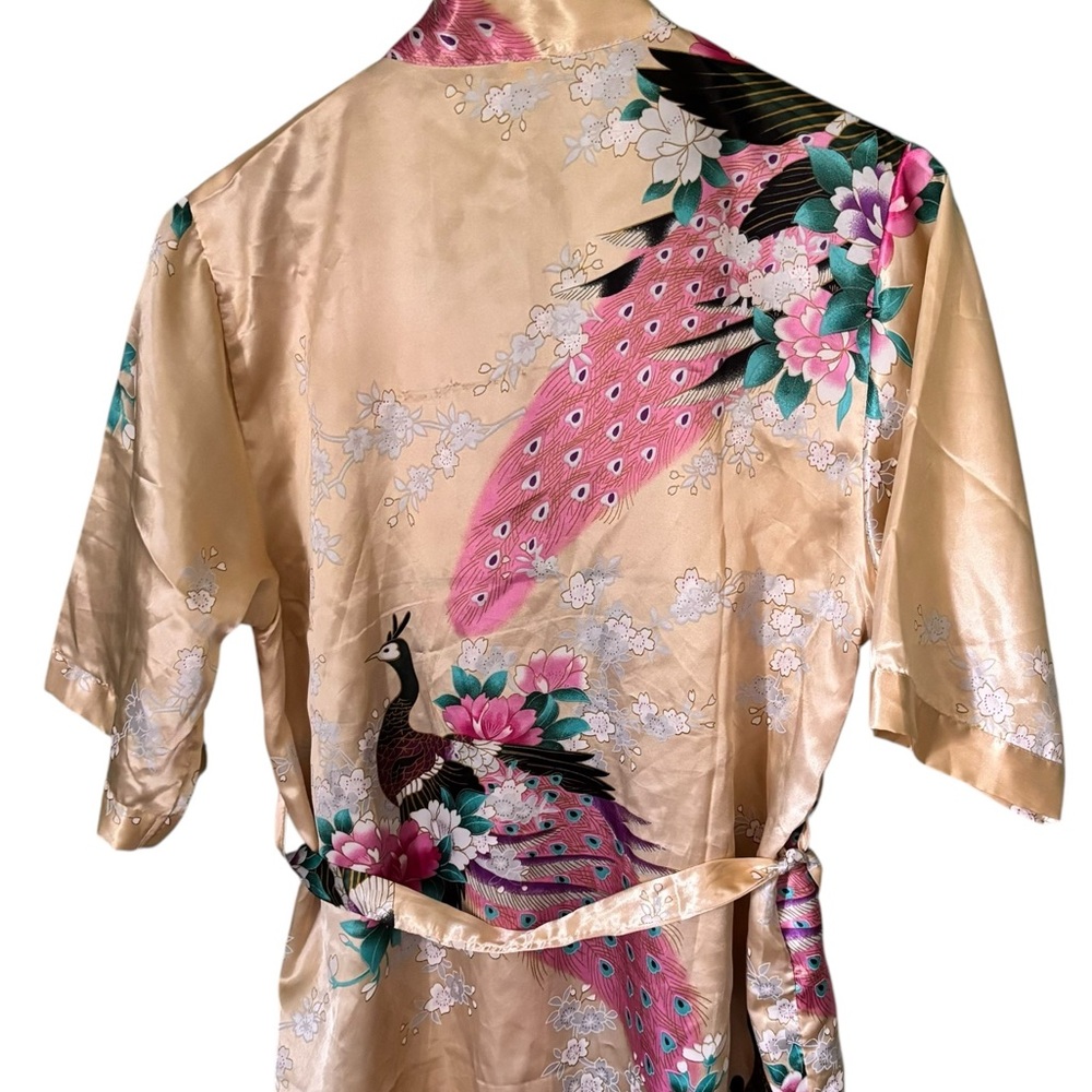 Kimono Palace Bride and Bridesmaid Satin Floral Peacock Robe Size Small - Picture 7 of 9